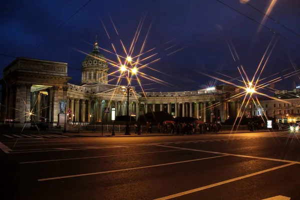São Petersburgo, Rússia, 4 de outubro de 2018. Vista noturna da Catedral de Kazan — Fotografia de Stock