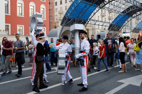 Moskva, Ryssland, 09.09.2019. Teaterföreställning i centrum. — Stockfoto