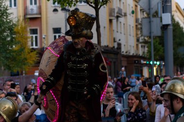 Moskova, Rusya, 09.09.2019. Şehir merkezinde tiyatro performansı.