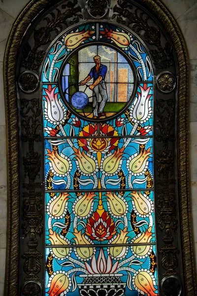 Moscow, Russia 10.13. 2019. Novoslobodskaya metro station was built in 1952 and is decorated with stained glass windows. — ストック写真