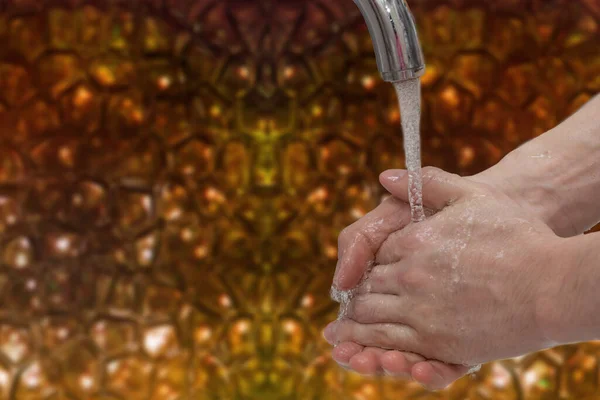 Homem Lavando Mãos Com Sabão Espuma Suds Protejam Contra Coronavírus — Fotografia de Stock