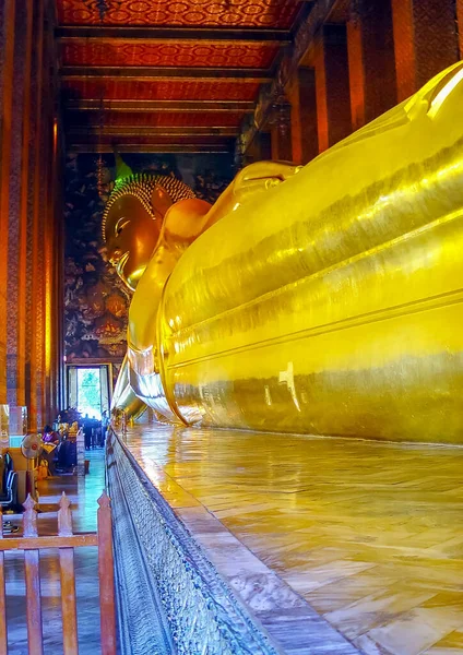 Χρυσό Ανακλινόμενο Άγαλμα Του Βούδα Στο Wat Pho Temple Μπανγκόκ — Φωτογραφία Αρχείου
