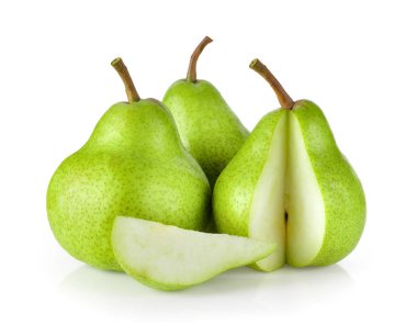 yeşil armutlar beyaz arkaplanda izole