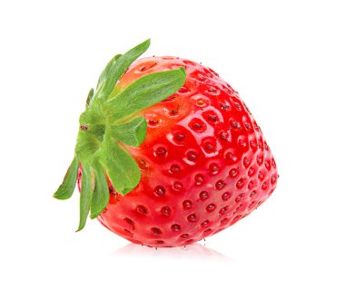 Beyaz arkaplanda yalıtılmış çilek