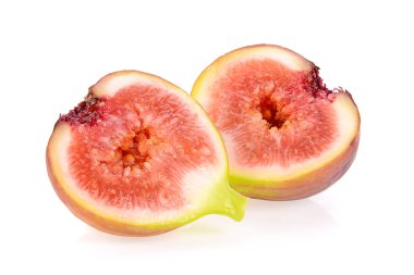 Beyaz arkaplanda incirler izole edildi