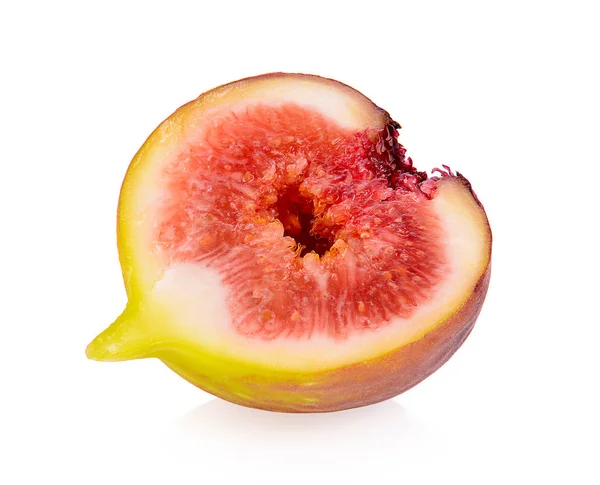 Beyaz arka planda izole edilmiş taze incirler