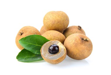  Beyaz arkaplanda taze longan