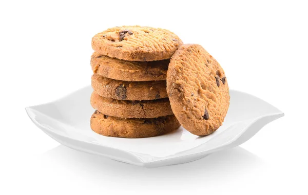 Galletas Chispas Chocolate Placa Cerámica Hermosa Forma Sobre Fondo Blanco — Foto de Stock