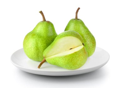 beyaz bir arka plan üzerinde izole plaka yeşil armut