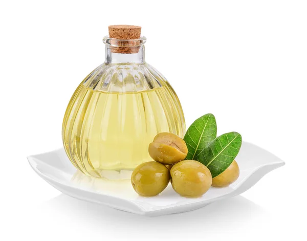 Olives Vertes Huile Assiette Belle Forme Sur Fond Blanc — Photo