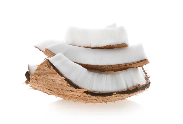 Pedaços Coco Isolados Sobre Fundo Branco — Fotografia de Stock