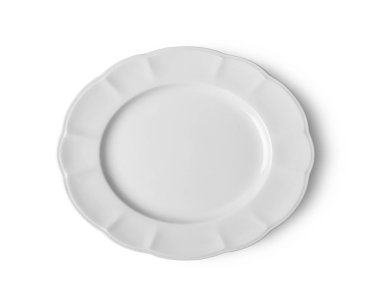 Beyaz arkaplanda beyaz seramik plaka