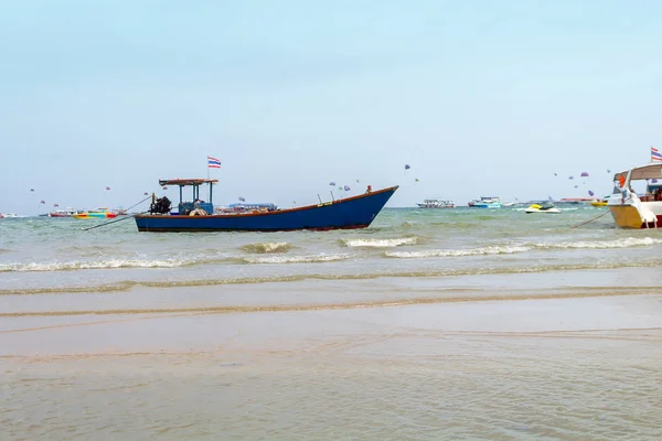 Pattaya plaj Tayland yaz aylarında tekne turu