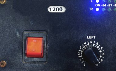 Vintage ana Anahtar kırmızı açma-kapama ve denetleyici kartı