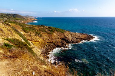 Alghero sokaklarında yürüyüş