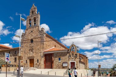 Castilla y Leon çapraz San Justo de la Vega yolda yürürken