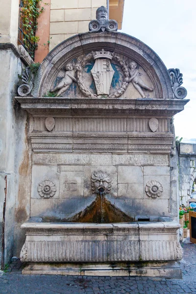 Genom Gränderna Sulmona Fontana Del Vecchio — Stockfoto