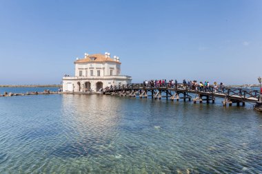 Fusaro Gölü ve Casina Vanvitelliana ile yürüme