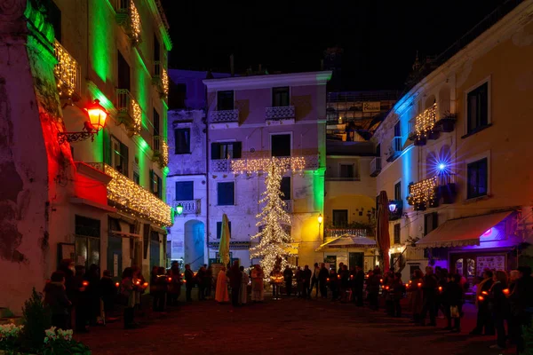 Bir Gecede Atrani Noel Renkleri — Stok fotoğraf