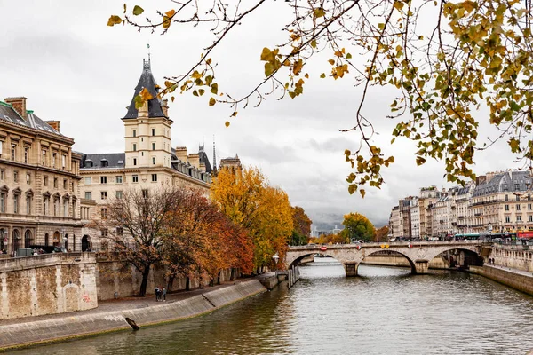 Sous Pluie Marchant Dans Les Rues Paris Ile Notre Dame — Photo