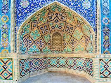 Cami duvarındaki seramik fayansta geleneksel Özbek deseni, arkaplan.