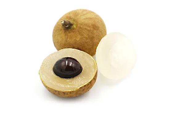 Frische Longan Isoliert Auf Weißem Hintergrund — Stockfoto