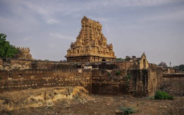 tanjavur brihadishwar tapınağına ağ geçidi, Hindistan