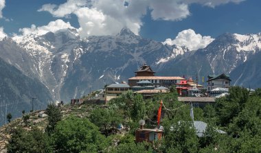 Kinnaur County, Hindistan devleti Himachal Pradesh 'in genel merkezi olarak bilinen Reckong Peo