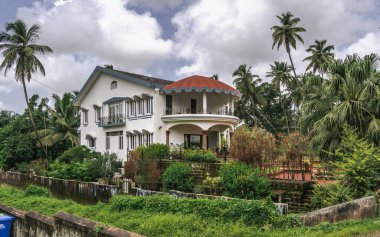 Mapusa, Hindistan 'ın Kuzey Goa eyaletinde bir şehirdir. Panaji 'nin 13 km kuzeyinde yer almaktadır.