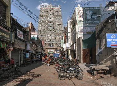 Madurai Hindistan 'ın en eski şehridir ve şehrin simgesi Meenakshi Tapınağıdır.