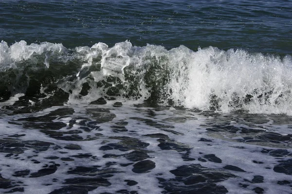 A tenger aggodalmak egyszer-egy könnyű vihar a tengeren — Stock Fotó