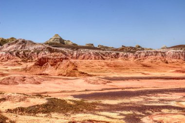 Kiin-Kirish çölünün nefes kesen Mars manzaraları