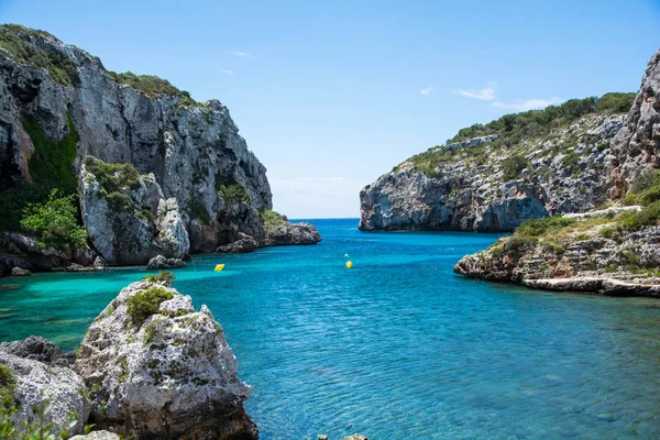 Menorca adasında güzel Cales Koyular
