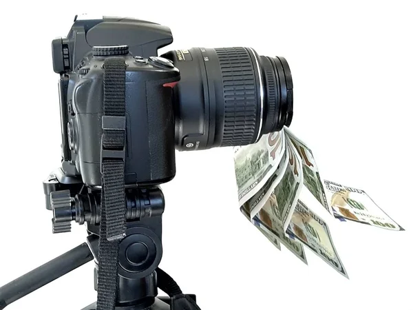 Kamera Und Geld Einnahmen Für Fotos Auf Fotobanken — Stockfoto