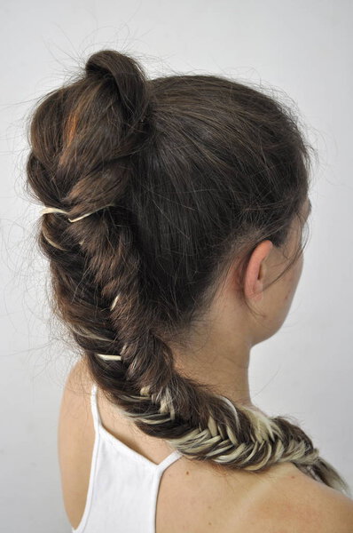 Причёска на длинных волосах
