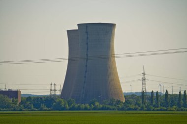 Bavyera, Almanya'da kullanılmayan nükleer enerji santrali Grafenrheinfeld'in yakın çekim
