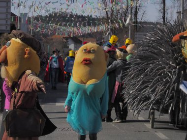 Büyük baş kostümü