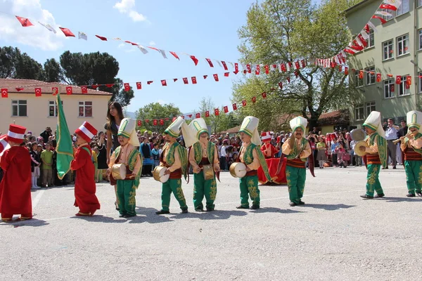 彼はトルコの国民の祝日のように祝った — ストック写真