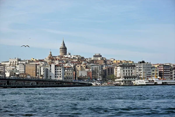 Istambul Turquia Outubro 2015 Vista Ponte Galata Torre Galata Bósforo — Fotografia de Stock