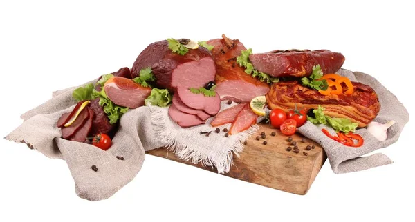 Verschillende Soorten Gerookte Vlees Stukken Snijden Canvas Servetten Een Houten — Stockfoto