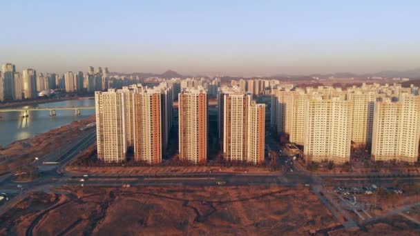 仁川韓国リバーサイドダウンタウン地区の上空視界 — ストック動画