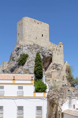 Olvera. İspanya 'nın Endülüs eyaletinin Cadiz ilçesine bağlı tipik bir beyaz köy.