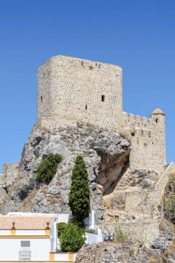 Olvera. İspanya 'nın Endülüs eyaletinin Cadiz ilçesine bağlı tipik bir beyaz köy.