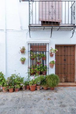Grazalema. İspanya 'nın Endülüs eyaletinin Cadiz ilçesine bağlı tipik bir beyaz köy.