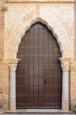 Niebla, İspanya 'nın güneyinde, Huelva eyaletinin tipik bir kasabasıdır. Endülüs