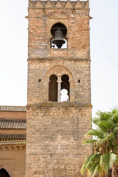 Templomba Niebla Tipikus Város Dél Spanyolországban Huelva Tartományban Andalúzia — Stock Fotó