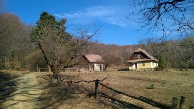 Avcı ahşap ev, eski