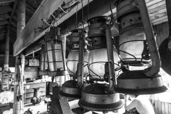 eski lambalar koleksiyonu