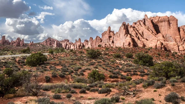 kırmızı dağ, nadir oluşumlar, kemerler milli park