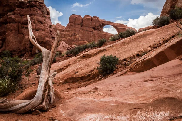 Natural Arch Red Mountain Rare Formations Arches National Park — Stock Photo, Image